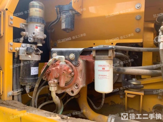 柳工CLG926履带式挖掘机