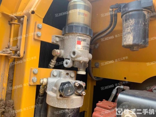 柳工CLG926履带式挖掘机