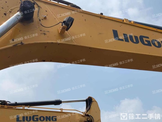 柳工CLG926履带式挖掘机