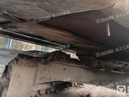 现代R215履带式挖掘机