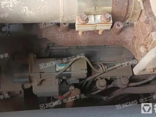 现代R215履带式挖掘机