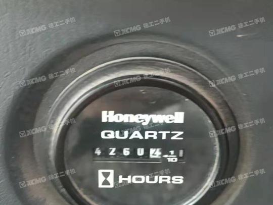 现代R215履带式挖掘机