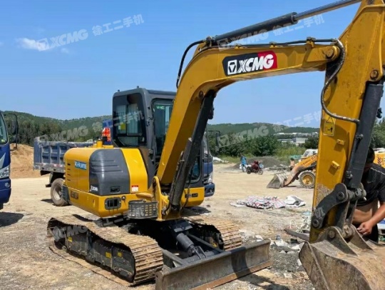 徐工XE60履带式挖掘机