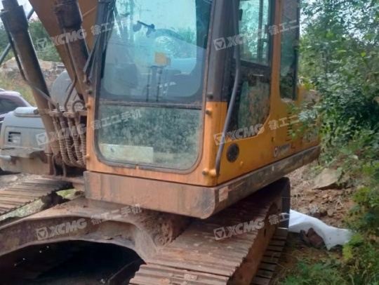 徐工XE135履带式挖掘机