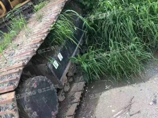 小松PC240-8履带式挖掘机