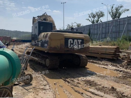 卡特彼勒320D履带式挖掘机