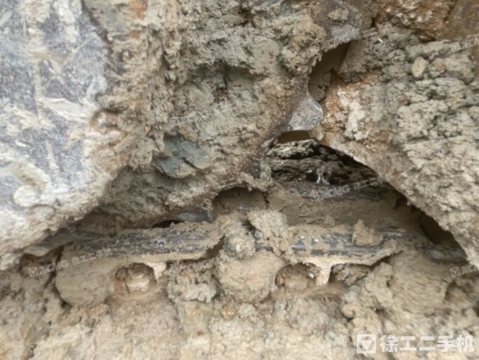 三一重工SY135履带式挖掘机