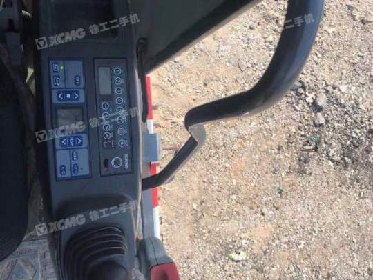 徐工XE470D履带式挖掘机