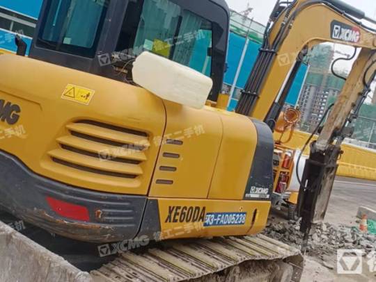 徐工XE60履带式挖掘机