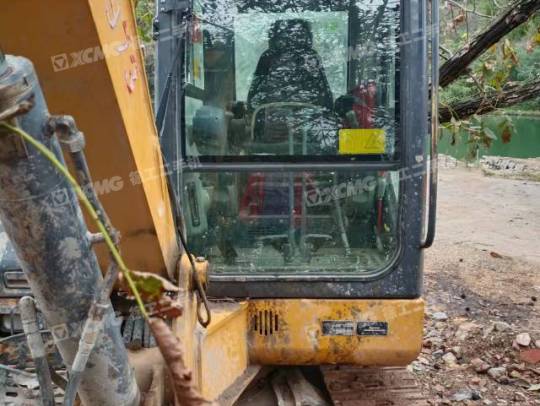 徐工XE60履带式挖掘机