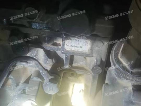 斗山DH60履带式挖掘机