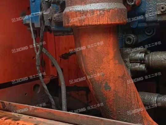 斗山DX380履带式挖掘机