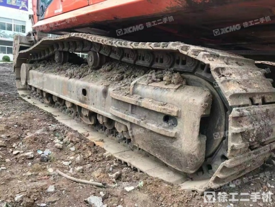 斗山DX380履带式挖掘机