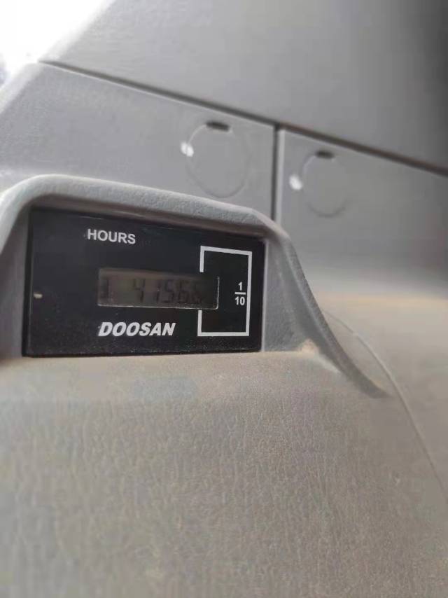 斗山DX380履帶式挖掘機