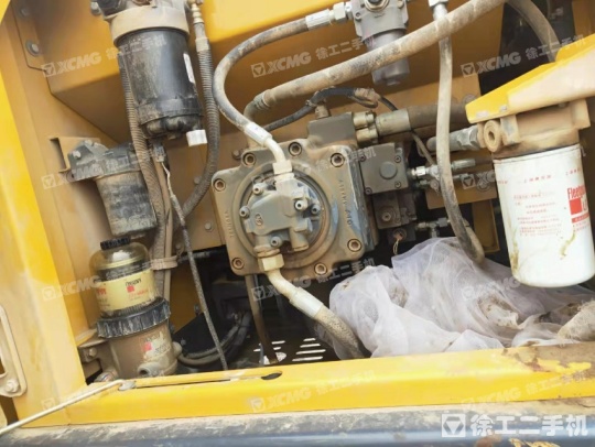 徐工XE200D履带式挖掘机