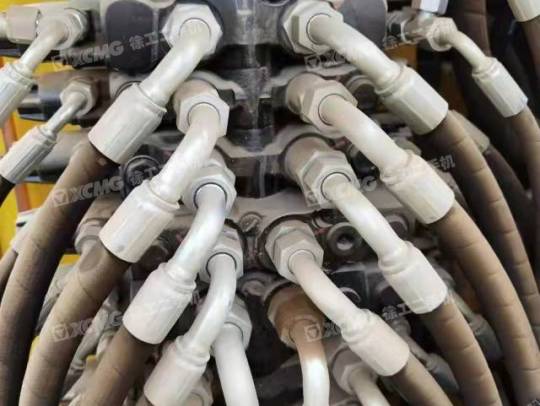 徐工XE60履带式挖掘机