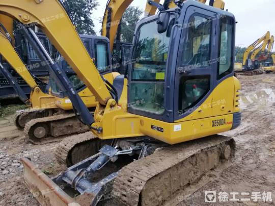 徐工XE60DA履带式挖掘机