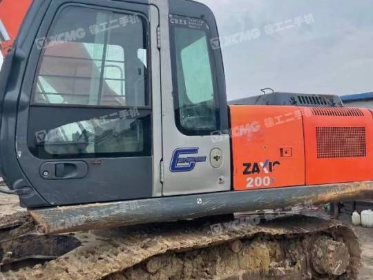 日立ZX200履带式挖掘机