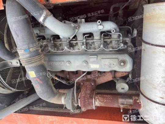 日立ZX200履带式挖掘机