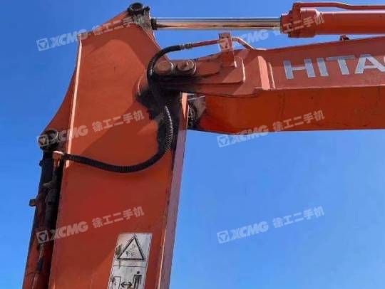 日立ZX200履带式挖掘机