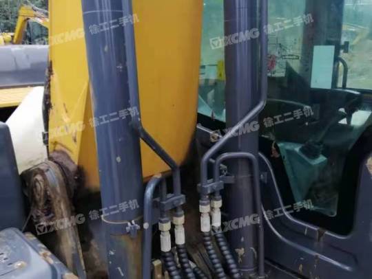 徐工XE200D履带式挖掘机