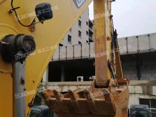 徐工XE200D履带式挖掘机