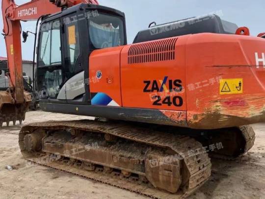 日立ZX200履带式挖掘机
