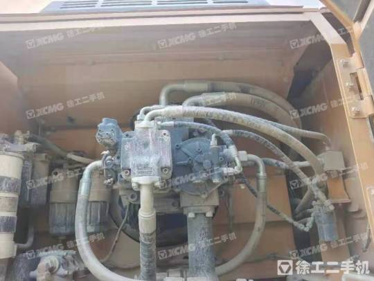 三一重工SY485履带式挖掘机