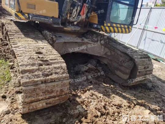 三一重工SY205履带式挖掘机