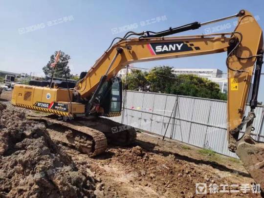 三一重工SY205履带式挖掘机