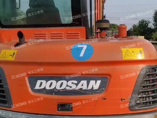 斗山DH55履带式挖掘机