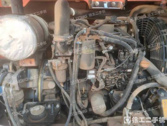 斗山DX75履带式挖掘机