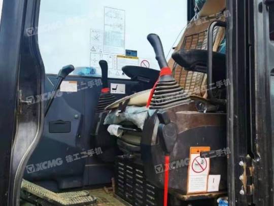 三一重工SY60履带式挖掘机