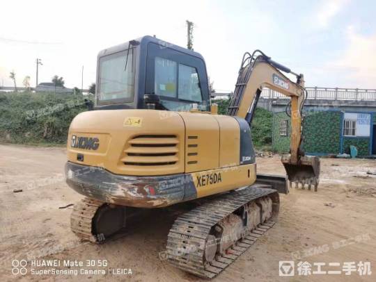 徐工XE60DA履带式挖掘机