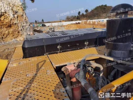 三一重工SY485履带式挖掘机