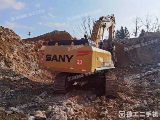 三一重工SY485履带式挖掘机