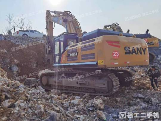 三一重工SY485履带式挖掘机