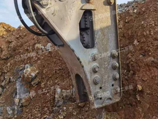 三一重工SY485履带式挖掘机