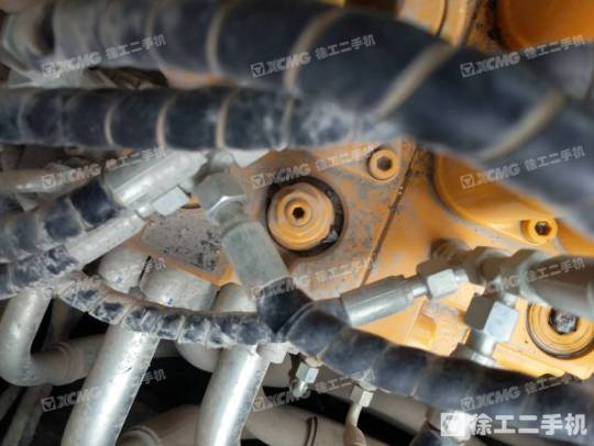 三一重工SY485履带式挖掘机