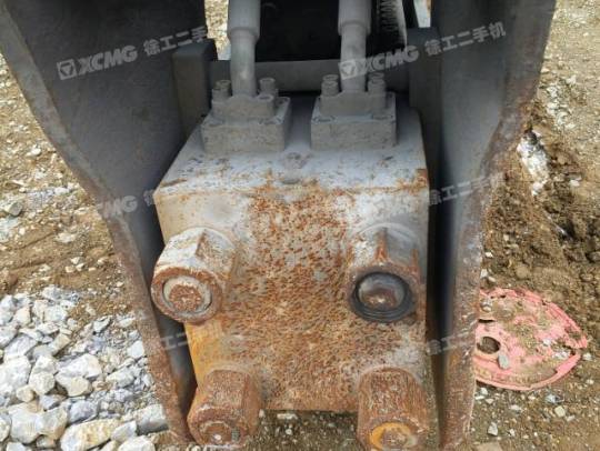 三一重工SY485履带式挖掘机