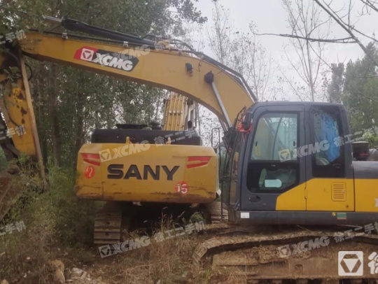 徐工XE200D履带式挖掘机