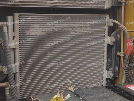 徐工XE200D履带式挖掘机