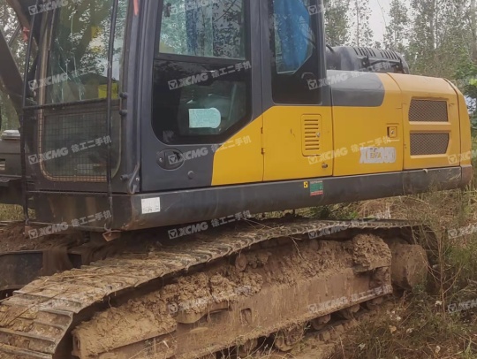 徐工XE200D履带式挖掘机