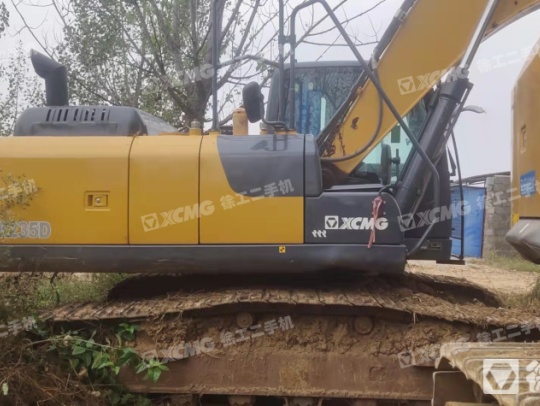 徐工XE200D履带式挖掘机