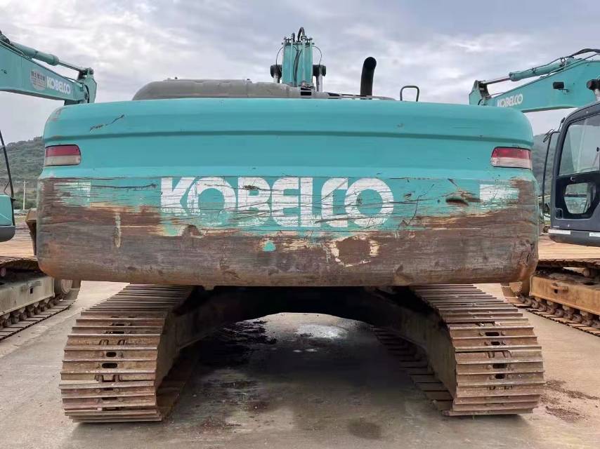 神鋼SK260履帶式挖掘機