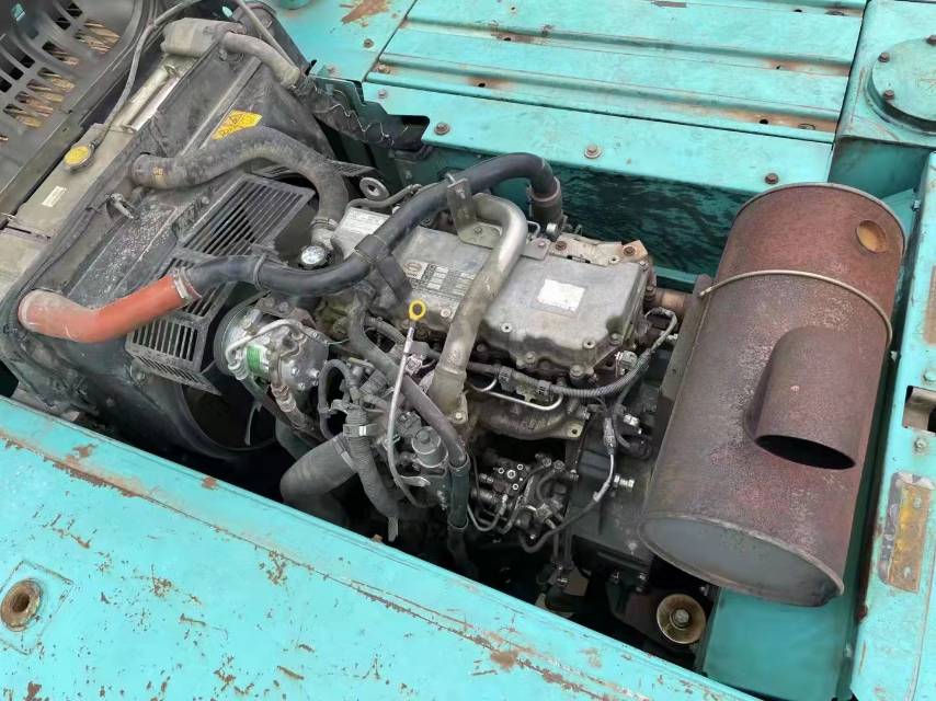 神鋼SK260履帶式挖掘機