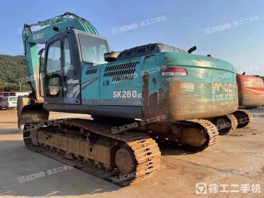 神钢SK260履带式挖掘机