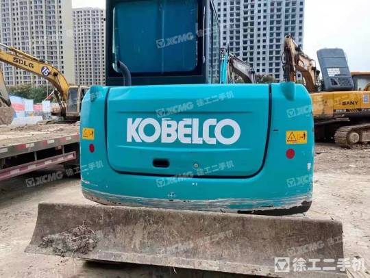 神钢SK60履带式挖掘机