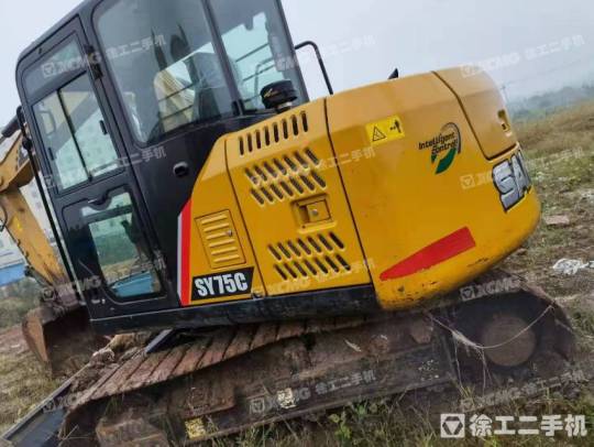 三一重工SY75履带式挖掘机