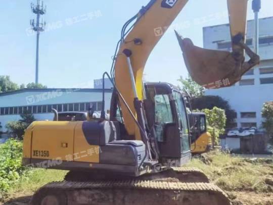 徐工XE135履带式挖掘机